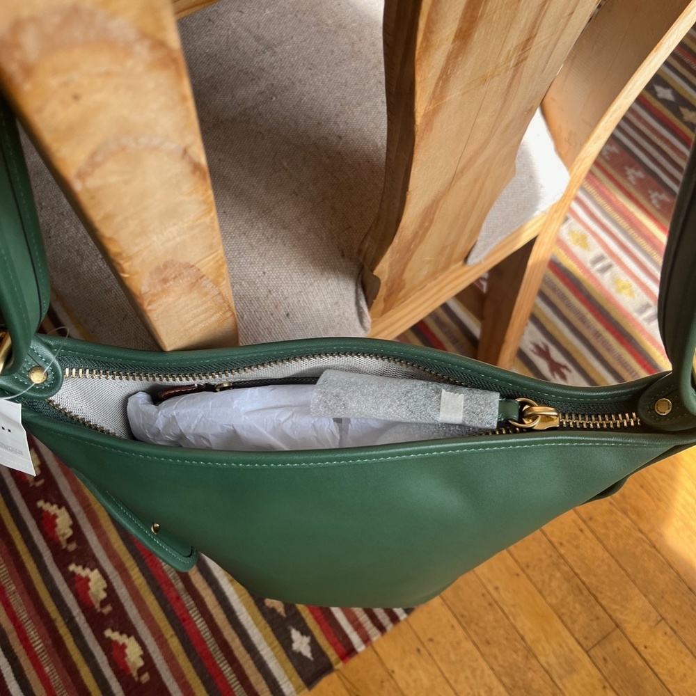 Coach Duffle 16 Shoulder Bag NWT - Picture 7 of 8